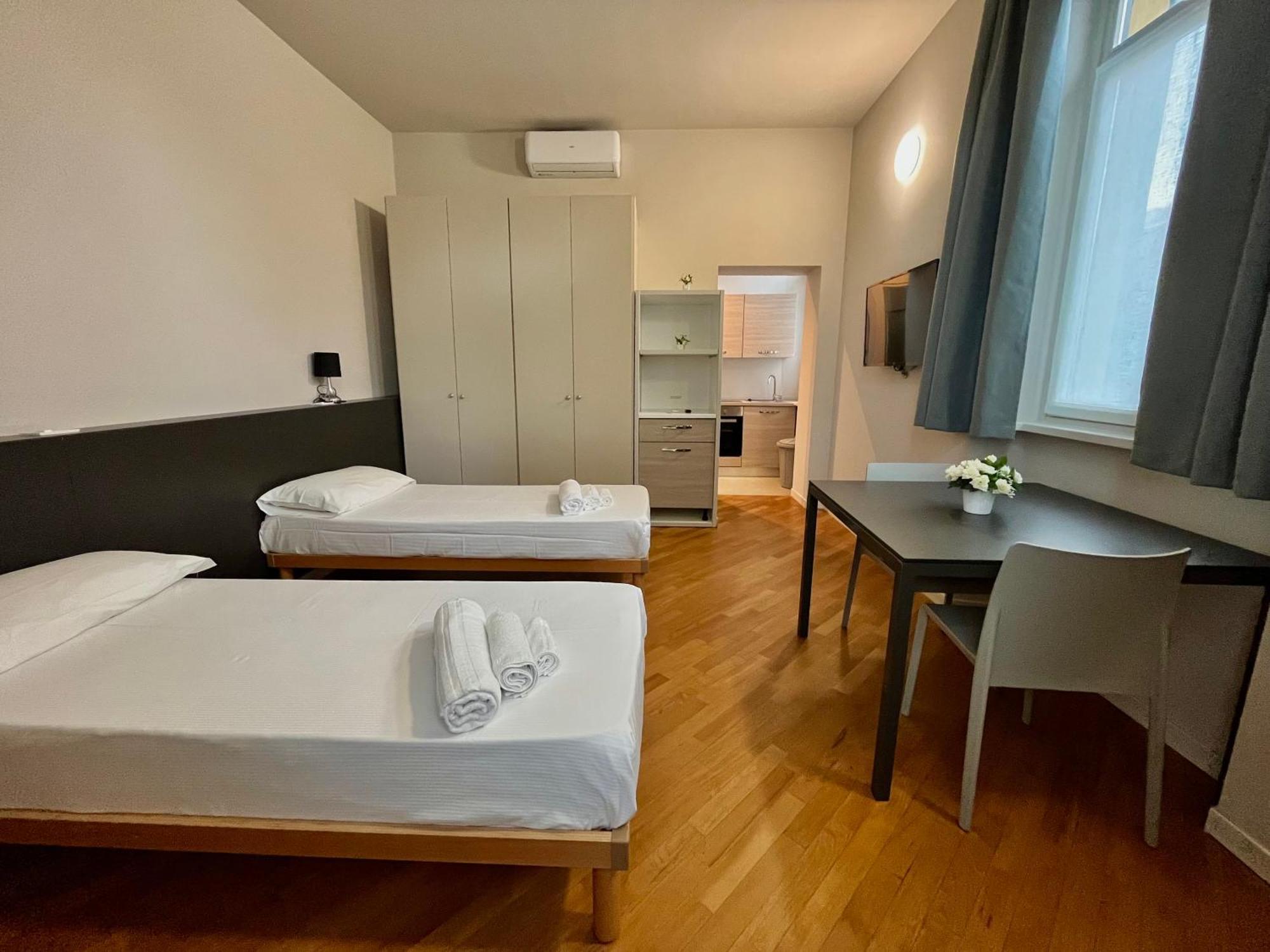 Villa Mirabilia - Vicino A Malpensa E Rho Fiera Gallarate Bagian luar foto